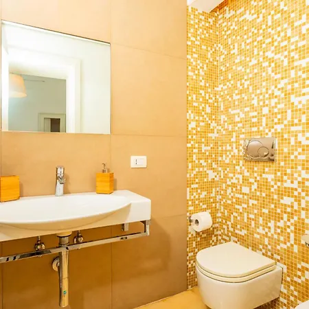 Апартаменты Etnart Gallery House *